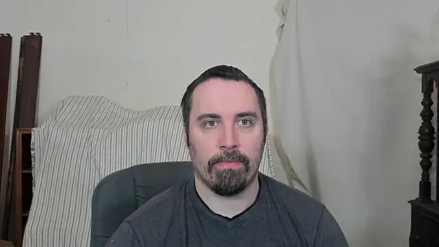 Snapshot of Metalstud chatting on February 20, 2026, 10:43 pm Metalstud online show from February 20, 2026, 10:43 pm