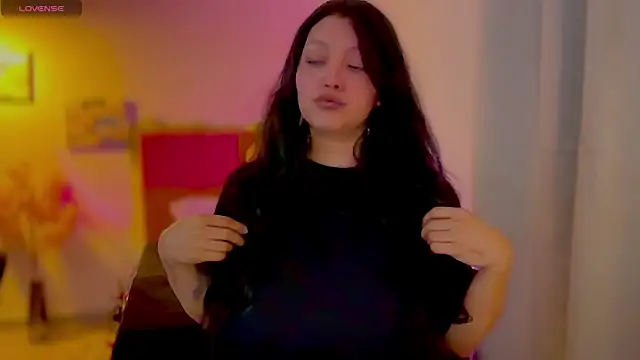 Snapshot of MarcellaGriffin chatting on April 3, 2026, 6:50 pm MarcellaGriffin online show from April 3, 2026, 6:50 pm