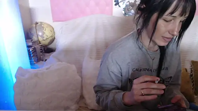 -carla- online show from May 11, 2026, 3:18 pm