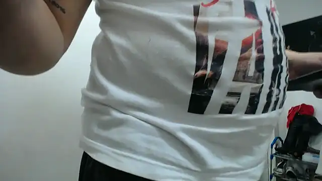 Meloncillo And BabyLiss online show from February 14, 2025, 11:53 am