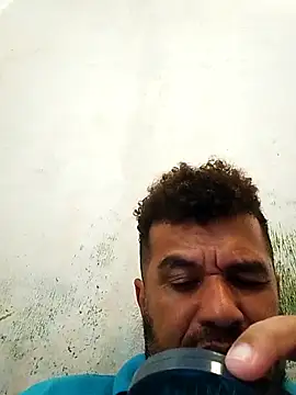 tarra122 online show from April 6, 2026, 4:52 pm