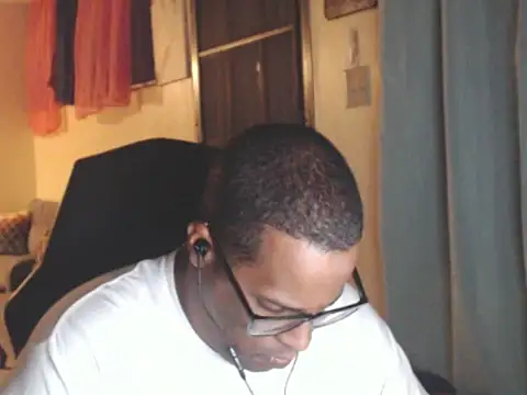 thesugar32 online show from March 1, 2026, 2:02 am