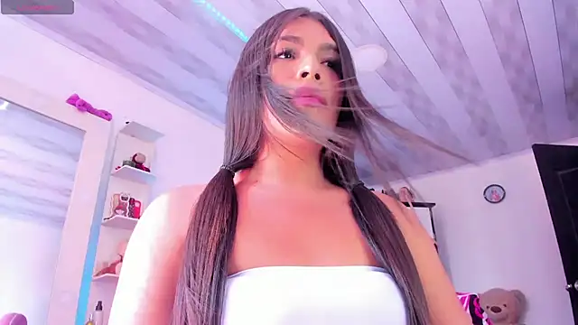 Snapshot of briitany_hot chatting on January 23, 2025, 5:42 pm briitany hot online show from January 23, 2025, 5:42 pm