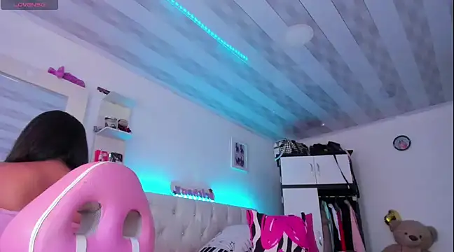 Snapshot of briitany_hot chatting on March 6, 2025, 1:46 pm briitany hot online show from March 6, 2025, 1:46 pm