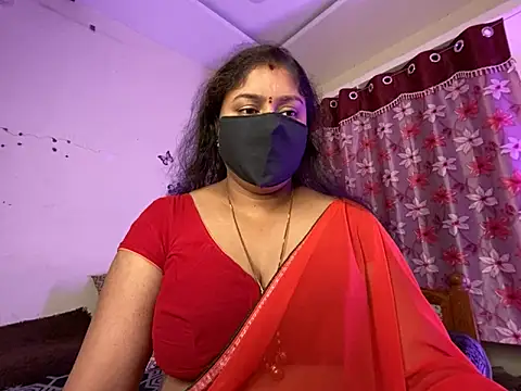 Snapshot of Love_4Sex chatting on May 28, 2026, 2:09 am Love 4Sex online show from May 28, 2026, 2:09 am