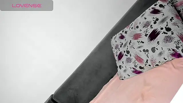 DiamondKay online show from December 16, 2024, 9:46 am