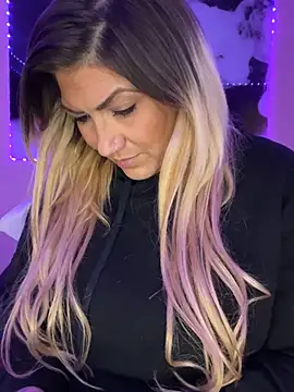 LittleMissEeve online show from March 3, 2025, 4:36 am