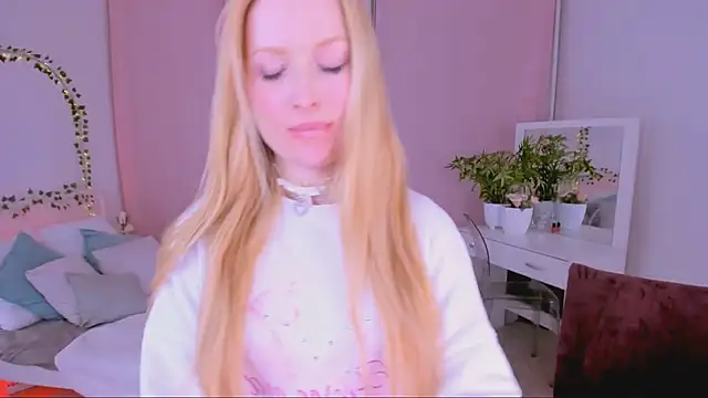 Snapshot of Laly_Peach chatting on March 8, 2025, 7:53 pm Laly Peach online show from March 8, 2025, 7:53 pm