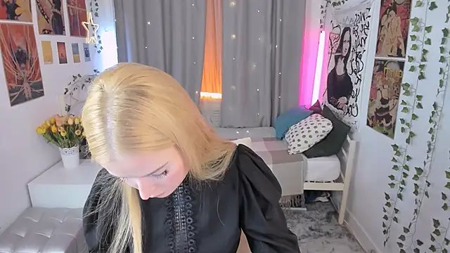 Snapshot of Laly_Peach chatting on November 9, 2025, 11:41 am Laly Peach online show from November 9, 2025, 11:41 am