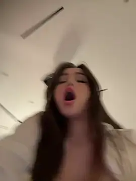 Snapshot of stefannichka chatting on February 6, 2025, 11:04 pm stefannichka online show from February 6, 2025, 11:04 pm