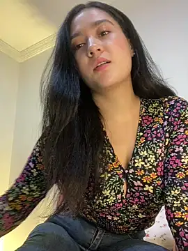 Nina lovi online show from December 28, 2024, 1:39 am