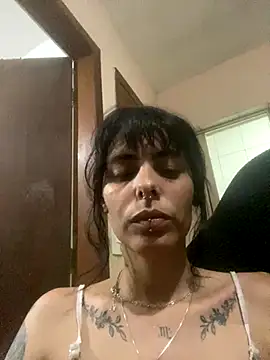 Snapshot of Sarah-safada chatting on December 4, 2025, 11:24 pm Sarah-safada online show from December 4, 2025, 11:24 pm