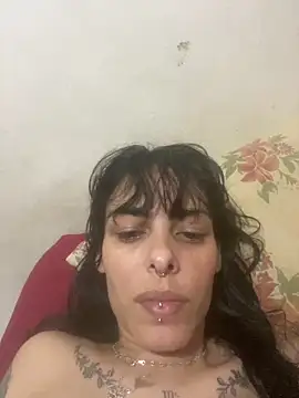 Snapshot of Sarah-safada chatting on April 29, 2026, 12:59 am Sarah-safada online show from April 29, 2026, 12:59 am