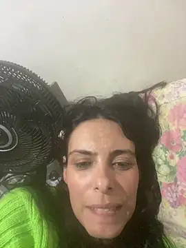 Snapshot of Sarah-safada chatting on May 24, 2026, 10:59 pm Sarah-safada online show from May 24, 2026, 10:59 pm