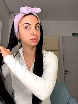 MeganHopeX online show from December 3, 2024, 7:21 am