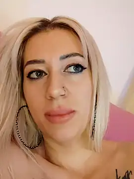 Snapshot of Fuck-Gina chatting on January 6, 2025, 2:48 am Fuck-Gina online show from January 6, 2025, 2:48 am