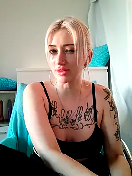 Snapshot of Fuck-Gina chatting on June 1, 2026, 6:42 pm Fuck-Gina online show from June 1, 2026, 6:42 pm