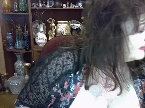 ElenaZed online show from June 18, 2026, 6:35 am