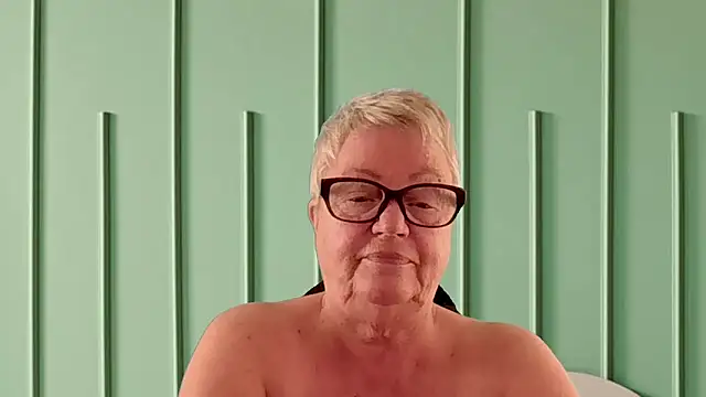 Snapshot of GrannyChrissy68 chatting on March 17, 2026, 10:24 pm GrannyChrissy68 online show from March 17, 2026, 10:24 pm