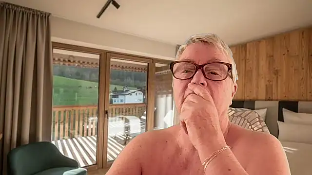 Snapshot of GrannyChrissy68 chatting on March 21, 2026, 2:20 pm GrannyChrissy68 online show from March 21, 2026, 2:20 pm