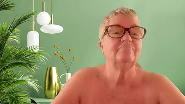Snapshot of GrannyChrissy68 chatting on March 24, 2026, 1:27 pm GrannyChrissy68 online show from March 24, 2026, 1:27 pm