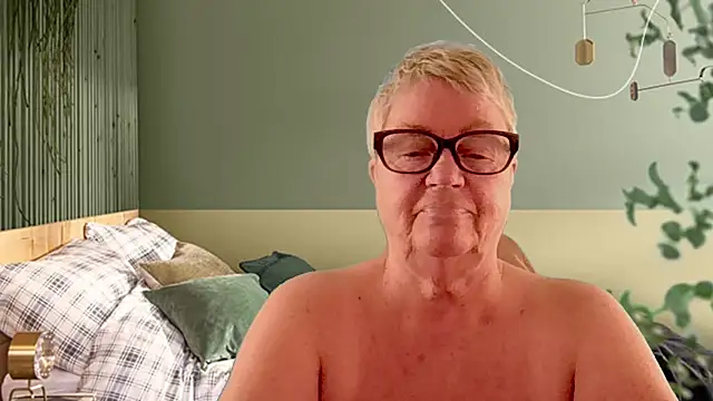 Snapshot of GrannyChrissy68 chatting on March 25, 2026, 1:28 pm GrannyChrissy68 online show from March 25, 2026, 1:28 pm