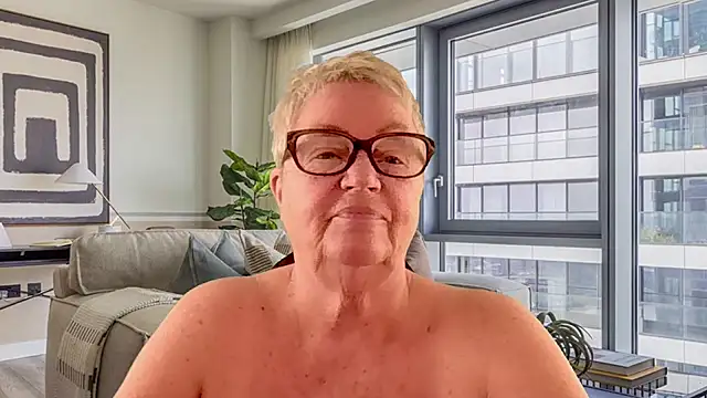 Snapshot of GrannyChrissy68 chatting on April 5, 2026, 12:46 pm GrannyChrissy68 online show from April 5, 2026, 12:46 pm