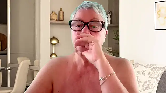 Snapshot of GrannyChrissy68 chatting on April 17, 2026, 1:25 pm GrannyChrissy68 online show from April 17, 2026, 1:25 pm