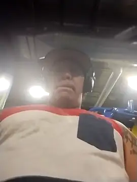 trucker1979 online show from October 2, 2025, 7:59 am