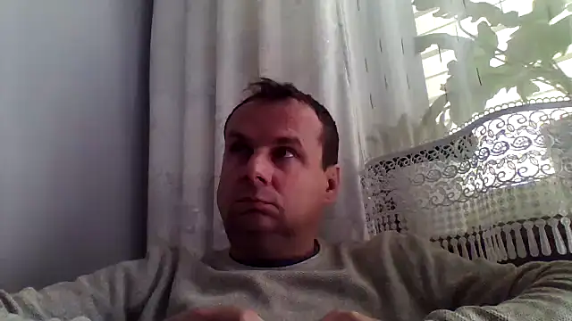 grzes19763 online show from June 15, 2026, 8:27 am