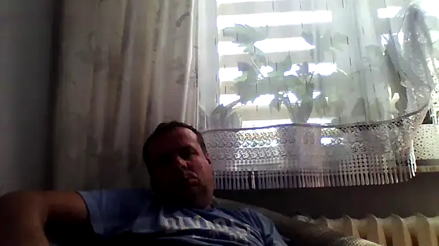 Snapshot of grzes19763 chatting on June 20, 2026, 1:14 pm grzes19763 online show from June 20, 2026, 1:14 pm