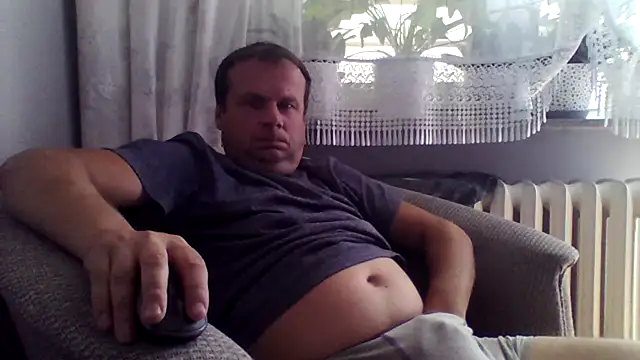 Snapshot of grzes19763 chatting on July 22, 2026, 12:19 pm grzes19763 online show from July 22, 2026, 12:19 pm