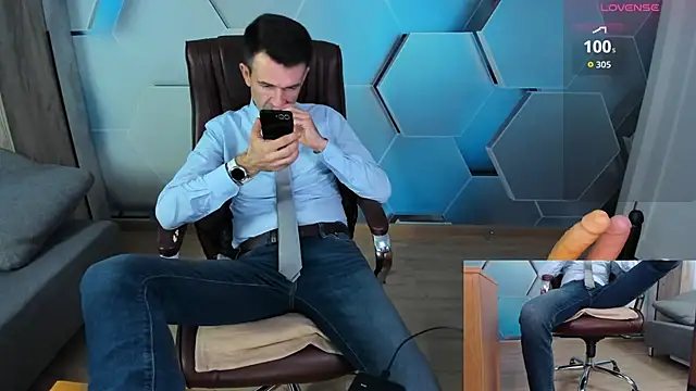 SteveTiger online show from March 20, 2026, 9:47 am