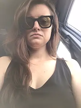 Snapshot of PhotoBabe chatting on April 3, 2026, 3:32 pm PhotoBabe online show from April 3, 2026, 3:32 pm