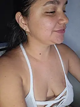 blerstefan1 online show from October 18, 2025, 6:05 am