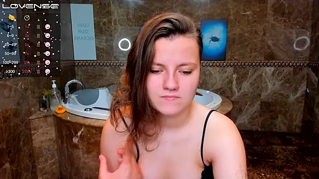 MelindaTin online show from September 26, 2025, 1:09 am