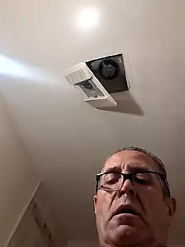 bobby69cock online show from March 8, 2026, 7:34 am