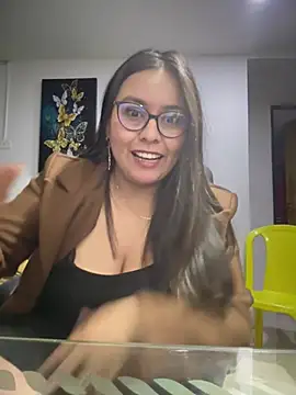 Snapshot of Ixchel_Anaid chatting on April 18, 2026, 3:10 am Ixchel Anaid online show from April 18, 2026, 3:10 am