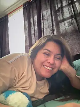 Snapshot of Ixchel_Anaid chatting on April 19, 2026, 1:10 pm Ixchel Anaid online show from April 19, 2026, 1:10 pm