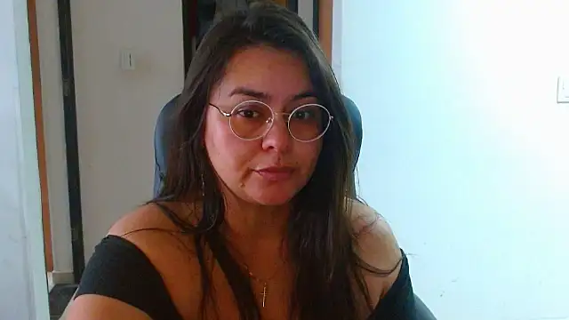 Snapshot of Ixchel_Anaid chatting on May 29, 2026, 12:14 pm Ixchel Anaid online show from May 29, 2026, 12:14 pm