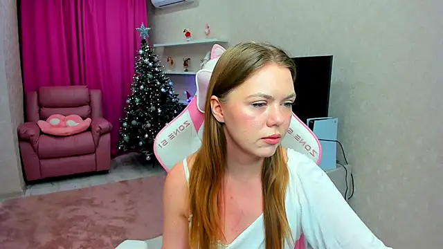 Snapshot of Strawberrye chatting on January 9, 2026, 3:31 am Strawberrye online show from January 9, 2026, 3:31 am