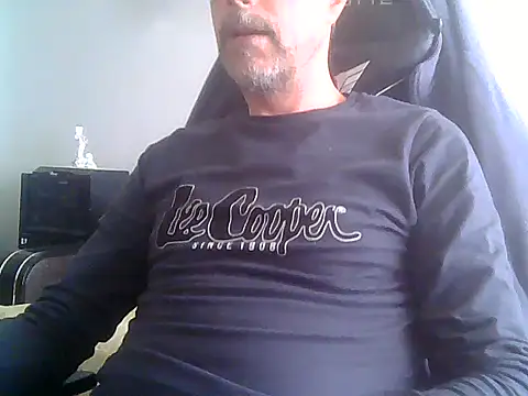 Snapshot of boran34 chatting on May 17, 2026, 10:33 am boran34 online show from May 17, 2026, 10:33 am