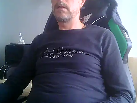 Snapshot of boran34 chatting on May 18, 2026, 3:51 pm boran34 online show from May 18, 2026, 3:51 pm