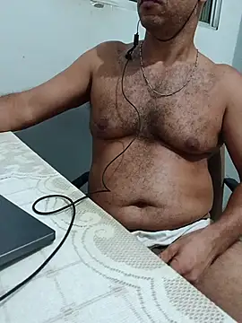 morenodiscret35 online show from July 18, 2026, 3:11 am