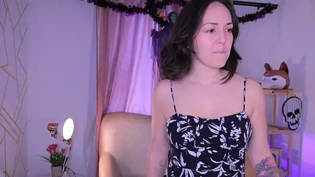 molly marmalade  online show from October 20, 2025, 2:06 pm