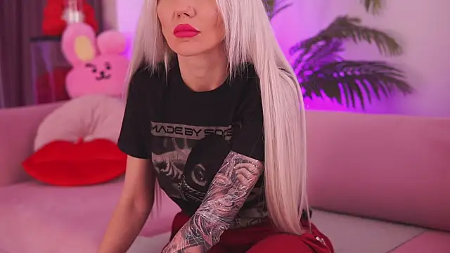 Snapshot of fallingangel chatting on January 16, 2025, 3:13 pm fallingangel online show from January 16, 2025, 3:13 pm