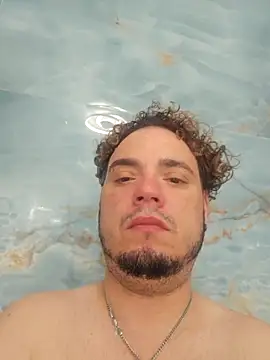 latinoflpr online show from January 17, 2026, 2:27 am