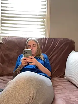 Snapshot of jaseyrae chatting on May 9, 2026, 2:44 pm jaseyrae online show from May 9, 2026, 2:44 pm