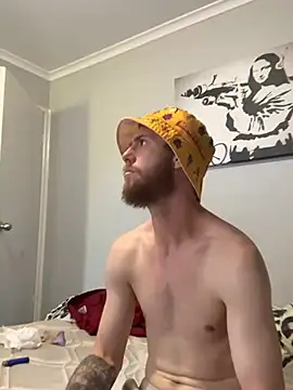 jamesss1000 online show from February 16, 2026, 5:25 am