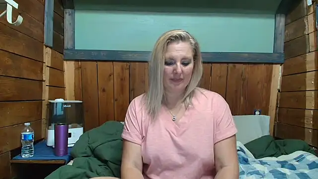 lisaxlovexxx online show from March 2, 2026, 5:08 am